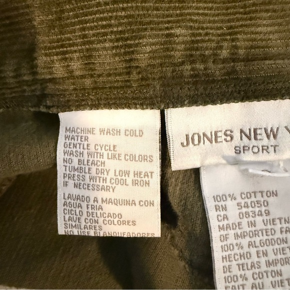Jones Sport Skirt Size 10 Olive Green Stretch
Corduroy Casual Country Boho Twee - Picture 11 of 12